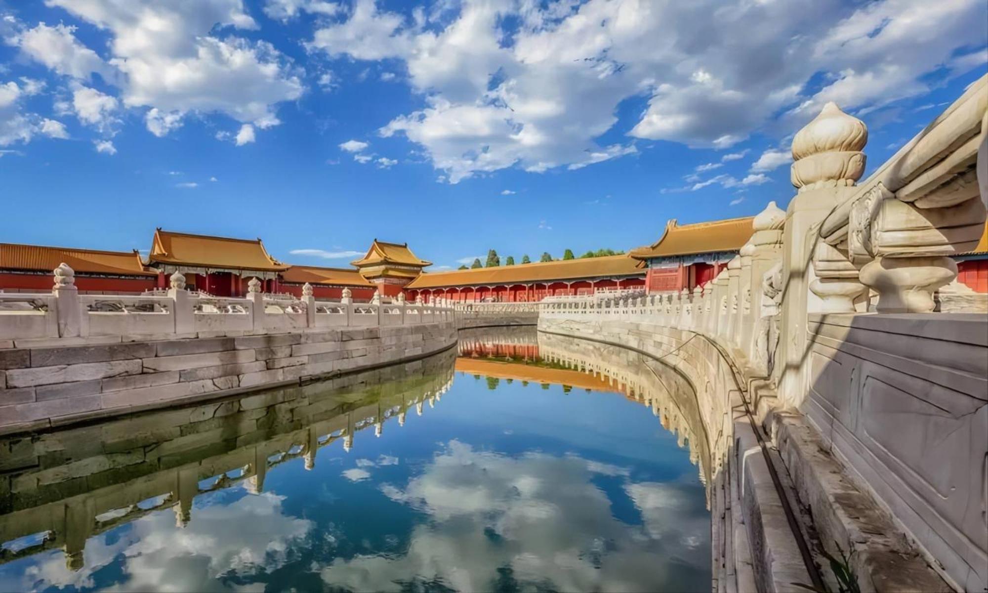 Happy Dragon Hotel -- Nearby Tiananmen Square & Forbidden City & Wangfujing Street & Line 5,6,8 Subway Nearby & Free Coffee & Free Laundry & Fluent English Speaking & Tourist Attractions Ticket Service & Free Wifi Unlimited For Western Software Beijing Eksteriør bilde